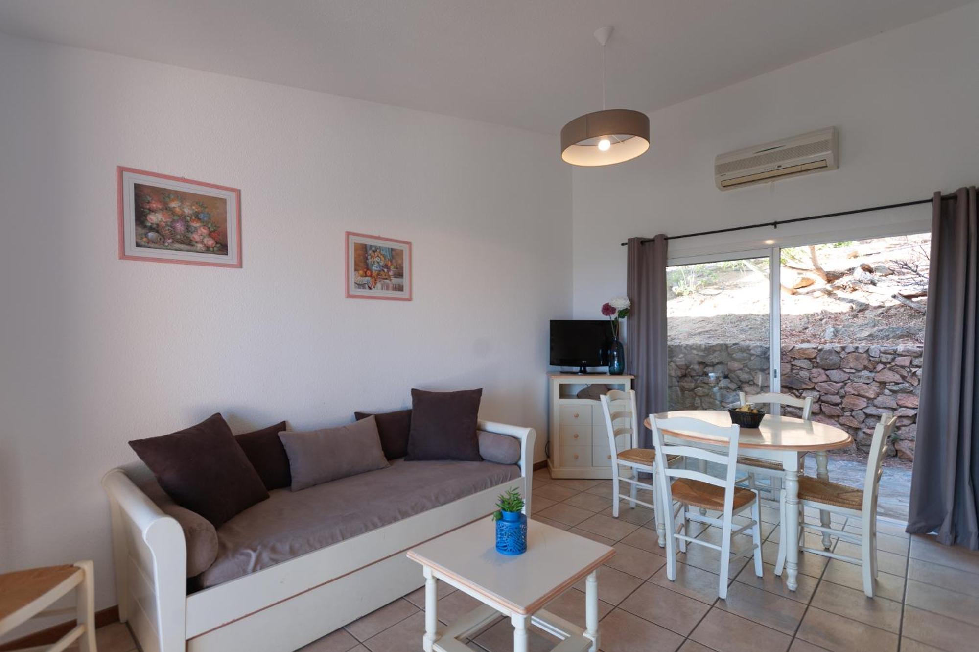 Marina Di Santa Giulia Apartment